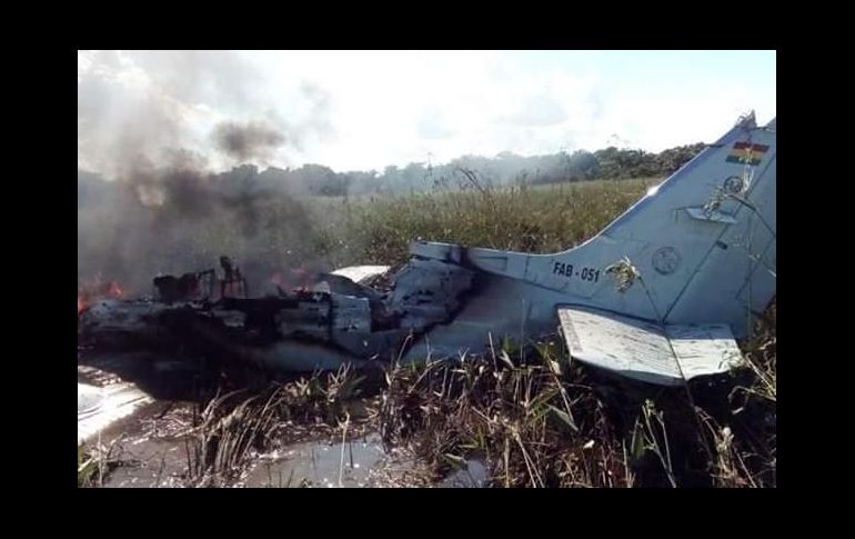 A unos ocho o diez kilómetros del aeropuerto de origen se perdió contacto con la avioneta y después se divisó humo en el lugar donde se estrelló. ESPECIAL