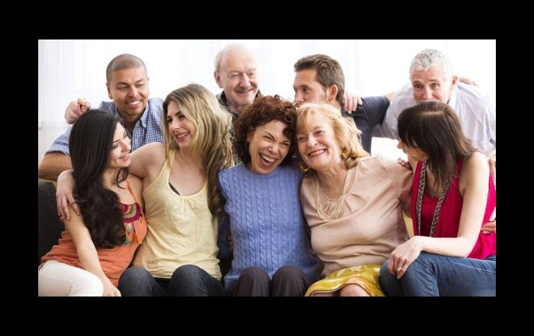 Extender la burbuja social permite incorporar más personas al núcleo familiar que deben mantener esta relación de forma exclusiva. GETTY IMAGES