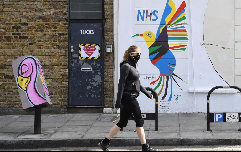 Con 28 mil 446 muertes, el Reino Unido es el segundo país con más fallecidos de Europa por coronavirus. AP / S. Rousseau