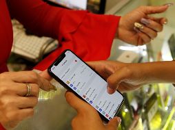 Detallan que por primera vez, los envíos de smartphones han estado por debajo de los 300 millones desde el año pasado. EL INFORMADOR / ARCHIVO