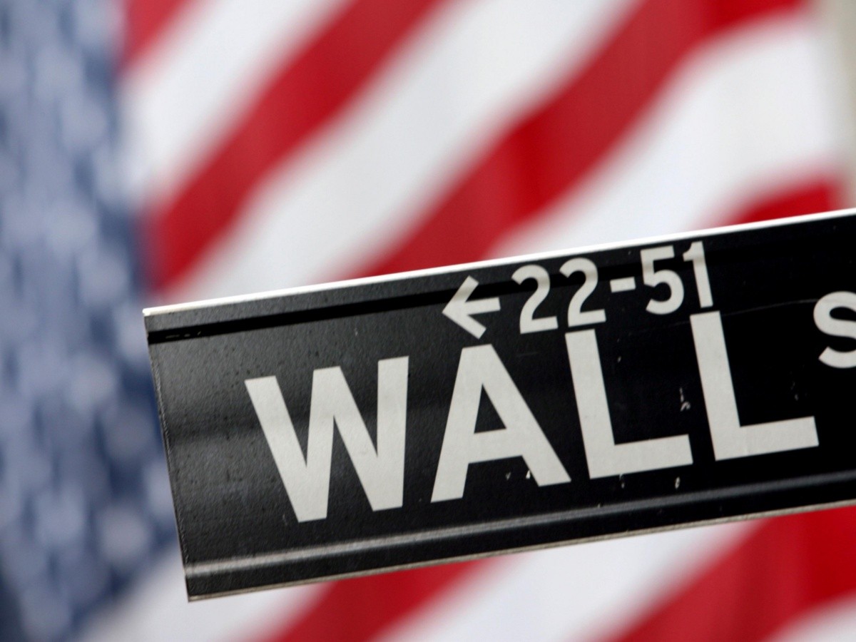  Wall Street sube tras inicio de desconfinamiento en EU