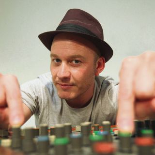 Ari Brickman, desenfreno total en "R"