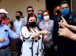 El encuentro entre la presidente municipal Nena de Anda y comerciantes afectados, tuvo momentos chuscos y polémicos. ESPECIAL