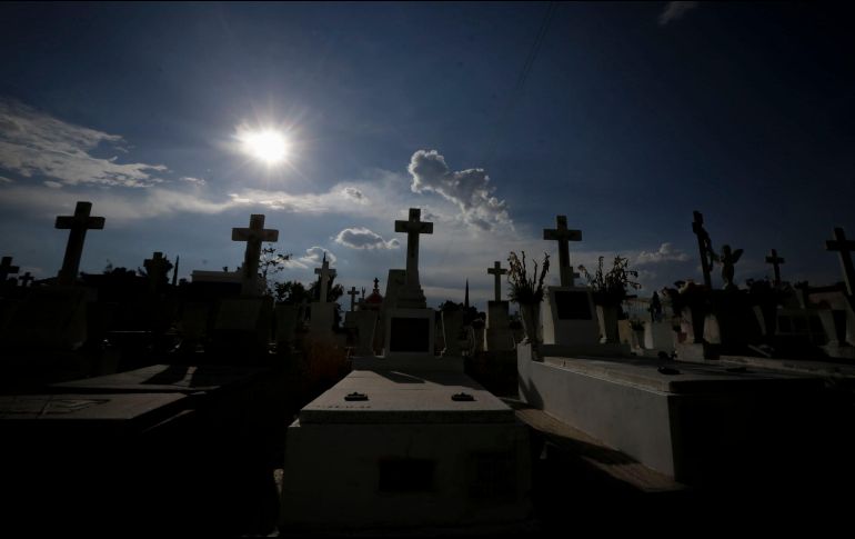 No se permite la música en vivo en torno a los sepulcros de los panteones en Jalisco.EL INFORMADOR/ARCHIVO