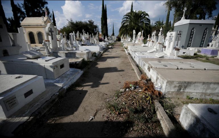 Los 16 cementerios municipales permanecerán cerrados el próximo 10 de mayo. EL INFORMADOR / ARCHIVO