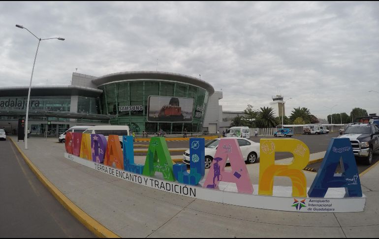 El aeropuerto de Guadalajara disminuyó su actividad en 90.6%, en tanto que en el de Puerto Vallarta la baja fue de 97.7%. EL INFORMADOR/Archivo