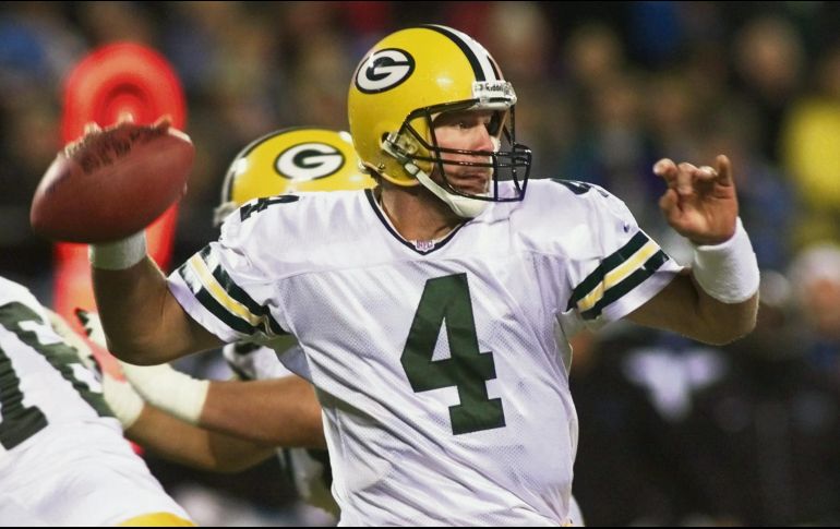 LEGENDARIO. Favre jugó 16 temporadas con los Packers de Green Bay y está en el Salón de la Fama desde 2016. AP