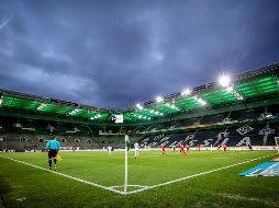 La federación germana de futbol definirá la fecha exacta para la reanudación de los cotejos, que se realizarán a puerta cerrada para reducir el riesgo de contagio de COVID-19. EFE / ARCHVO