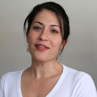 Nueva antología compila docenas de poemas sobre la pandemia