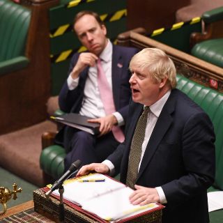 Reino Unido desestima comparación con Italia y prepara desconfinamiento