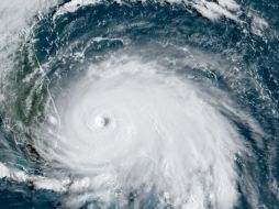 Se espera que de cuatro a seis de huracanes llegarán a categoría tres o más. AFP/NOAA/RAMMB/ARCHIVO