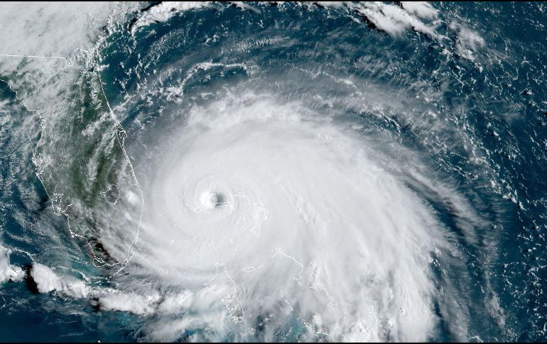 Se espera que de cuatro a seis de huracanes llegarán a categoría tres o más. AFP/NOAA/RAMMB/ARCHIVO