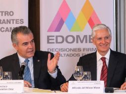 Francisco Cervantes (i), presidente de la Concamin, dijo que este panorama adverso es momento de unión y solidaridad. TWITTER/@CONCAMIN