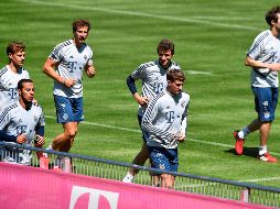 El club bávaro venía entrenando en pequeños grupos y sin contacto entre los jugadores. EFE