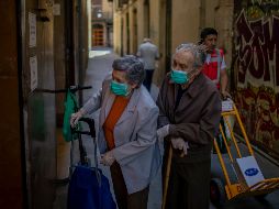 Ante la nueva fase del desconfinamiento, autoridades apelan a la responsabilidad ciudadana para cumplir con el distanciamiento social.  AP / ARCHIVO