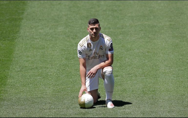 En la campaña, Jovic ha jugado 24 partidos y marcado dos goles, números que ponen en tela de juicio los 60 MDE que los merengues pagaron al Eintracht Frankfurt el verano pasado. AP / ARCHIVO