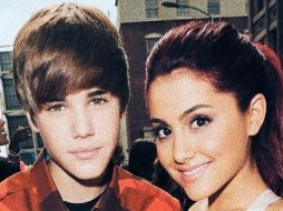 Justin Bieber y Ariana Grande lanzan "Stuck with U"