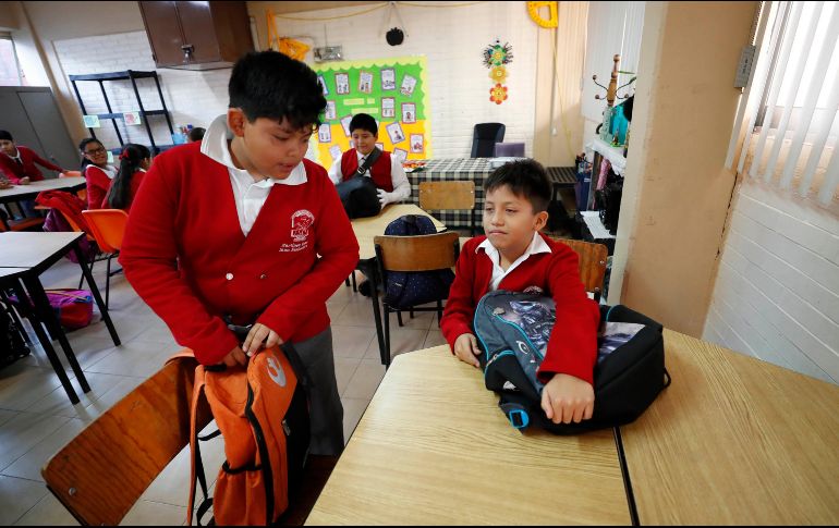 De acuerdo a las proyecciones de expertos y matemáticos el próximo 17 de mayo podría abrirse la actividad económica y escolar en municipios donde no haya contagios. SUN / ARCHIVO