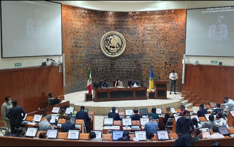 Los decretos son aprobados con los votos de oposición de los legisladores de Morena. EL INFORMADOR/ S. Blanco