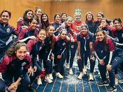 Nelly Simón ha estado codo a codo con el plantel de Chivas femenil desde hace un año. INSTAGRAM/@nellysimonfdz