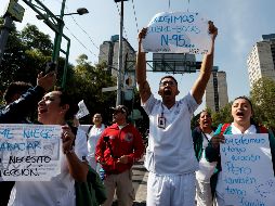 La querella se suma a los reclamos de personal médico del IMSS sobre equipo adecuado para tratar a pacientes con COVID-19. EFE/ARCHIVO