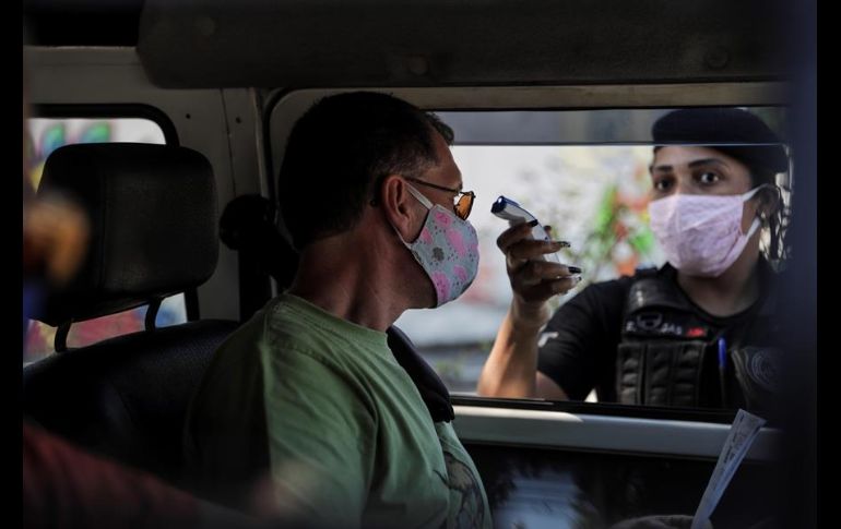 En total, son veinte las ciudades brasileñas en adoptar el bloqueo total para evitar la propagación del COVID-19. EFE/A. Lacerda