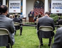 En rueda de prensa, Trump subrayó los avances en la producción y distribución de pruebas de coronavirus en Estados Unidos. EFE/O. Contreras