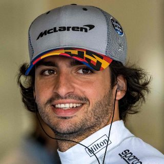 Ferrari confirma a Carlos Sainz como su nuevo piloto por dos años