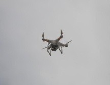 Policías derribaron el dron a primera hora de la mañana del jueves antes de la apertura del patio para los paseos. EL INFORMADOR/ARCHIVO