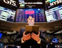 Al término de las operaciones en la Bolsa de Nueva York, el Dow Jones sumó 377.37 puntos, situándose en las 23 mil 625.34 enteros. EFE/J. Lane