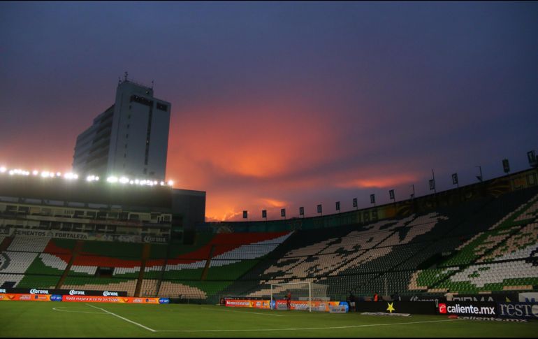 El director deportivo de León, Rodrigo Fernández admitió que hay pláticas para reanudar la Liga MX, y aunque no hay nada definido tras los brotes de COVID-19, confía en que podría reanudarse en junio y finalizar para julio. Imago7 / ARCHIVO