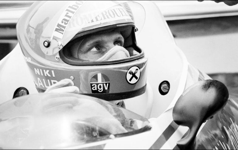 Niki Lauda. Además de que se coronó como campeón mundial en dos ocasiones con la escudería italiana (1975 y 1977), también pasó a la historia por su vibrante rivalidad ante el británico James Hunt. Además se le recuerda por su accidente en el Gran Premio de Alemania en 1976.