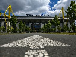 La nueva edición del Derbi del Ruhr no contará con público en las gradas, pero sí con los ingredientes necesarios para ser una digna vuelta a las actividades futbolísticas tras más de dos meses. AFP / ARCHIVO