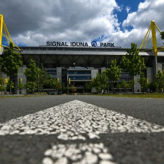 Dortmund y Schalke 04 abren actividad de la Bundesliga