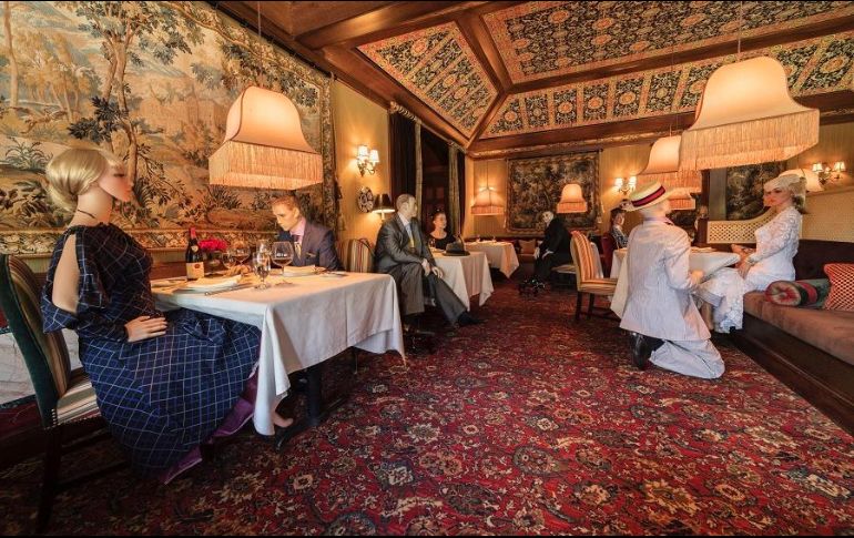 Los maniquíes de tamaño natural evocan con su vestuario el ambiente de la posguerra en la década de 1940. AFP/The Inn at Little Washington