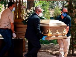 Se recomienda evitar el embalsamiento, tanatopraxia y tanatoestética. AFP/ H. Martínez