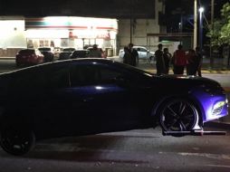 Los automotores son interceptados por elementos de la Secretaría de Seguridad Jalisco a la altura de la avenida Américas. ESPECIAL