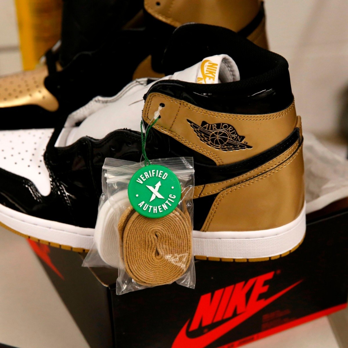 Tras Exito De El Ultimo Baile Se Dispara El Valor De Objetos De