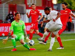 El Bayern pudo reencontrarse con la competición de la mejor manera, después de que el parón de marzo cortara en seco su gran momento. EFE / H. Hanschke