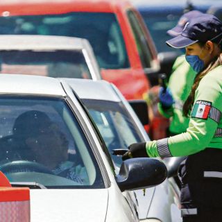 Caen más conductores ebrios pese al aislamiento