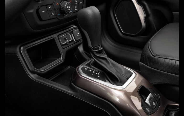 Así es el nuevo Jeep Renegade Latitude Night Eagle 2020