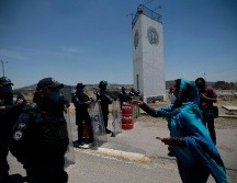 Los manifestantes señalan que a finales de marzo entregaron solicitudes a la autoridad para poder entregar material de limpieza a su reo, pero la solicitud les fue rechazada. EL INFORMADOR/F. Atilano