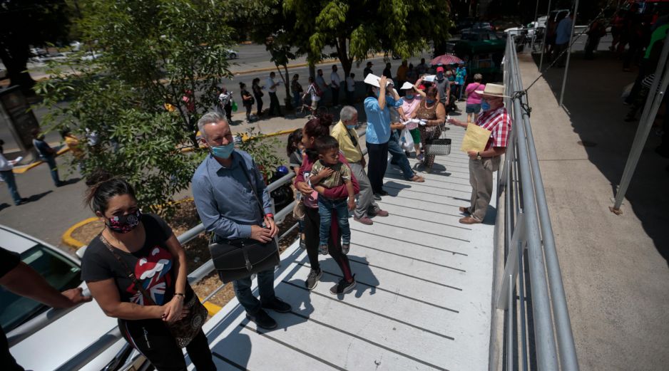 Este es el quinto día consecutivo con más de dos mil casos confirmados. EL INFORMADOR / ARCHIVO