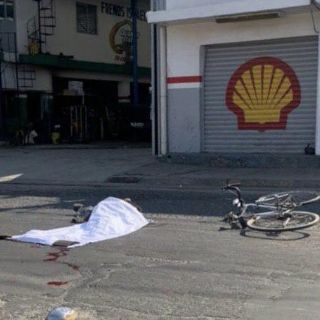 Muere ciclista tras ser arrollado en Periférico Poniente