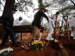 En número de decesos por COVID-19, Brasil es el sexto lugar mundial con 16 mil 792. EFE/F. Bizerra