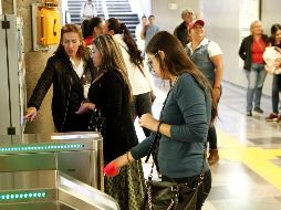 Desde que se aprobó el aumento en el precio del pasaje, los usuarios han dejado cinco millones 566 mil 610 pesos de más en las alcancías del Tren Ligero. EL INFORMADOR/Archivo
