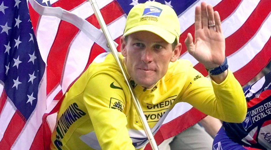 En 2012, Armstrong fue despojado de sus victorias tras una investigación de la Agencia de Dopaje de EU, y en 2013 en una entrevista televisiva admitió que cometió trampa durante muchos años. AP / ARCHIVO