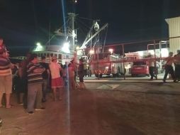 Para la recuperación de los cuerpos se requirió la intervención de elementos del Departamento de Bomberos. TWITTER/@LarsavisionTv