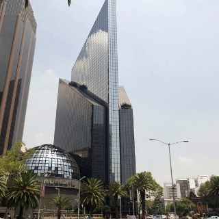 La Bolsa Mexicana cierra con pérdidas ante mayor percepción de riesgo