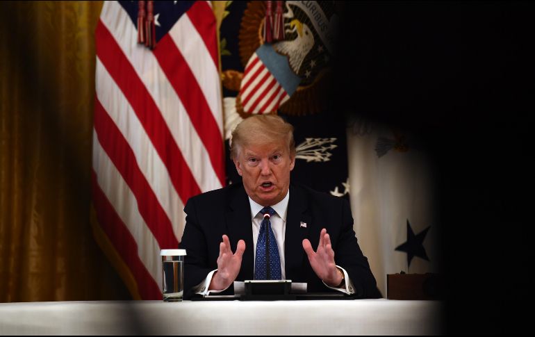 El mandatario está cada vez más indignado por los efectos del coronavirus en la economía estadounidense y critica diariamente al país donde el virus fue detectado por primera vez a finales del año pasado. AFP / B. Smialowski